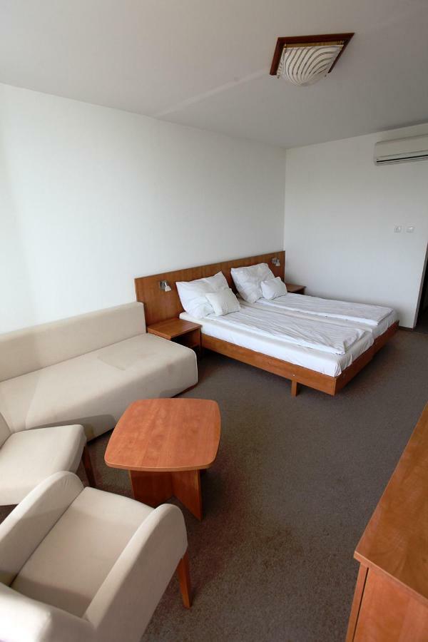 Aranypart Hotel シオーフォク エクステリア 写真