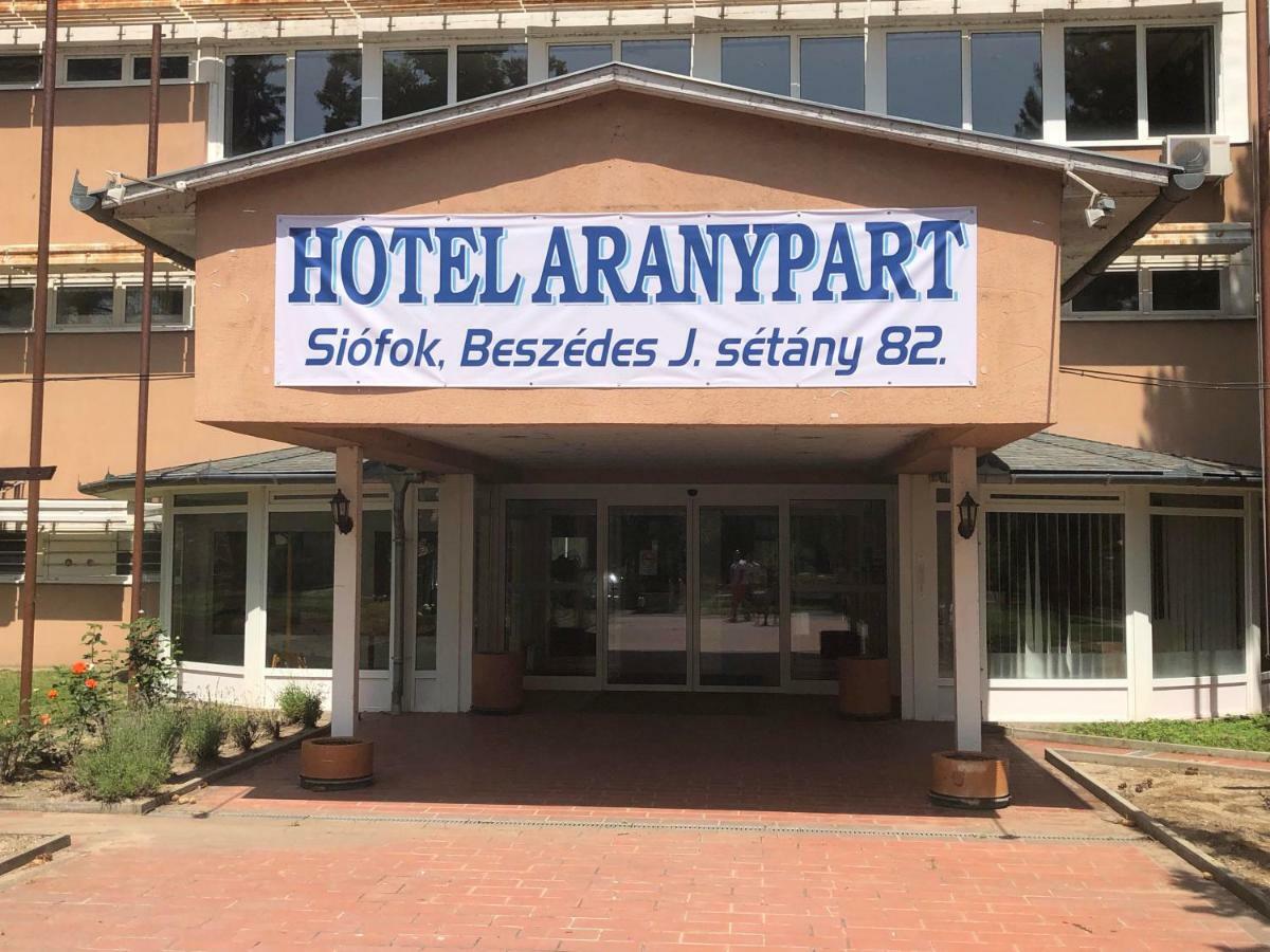 Aranypart Hotel シオーフォク エクステリア 写真