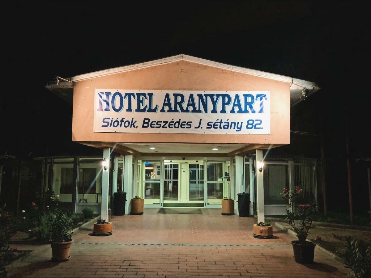 Aranypart Hotel シオーフォク エクステリア 写真