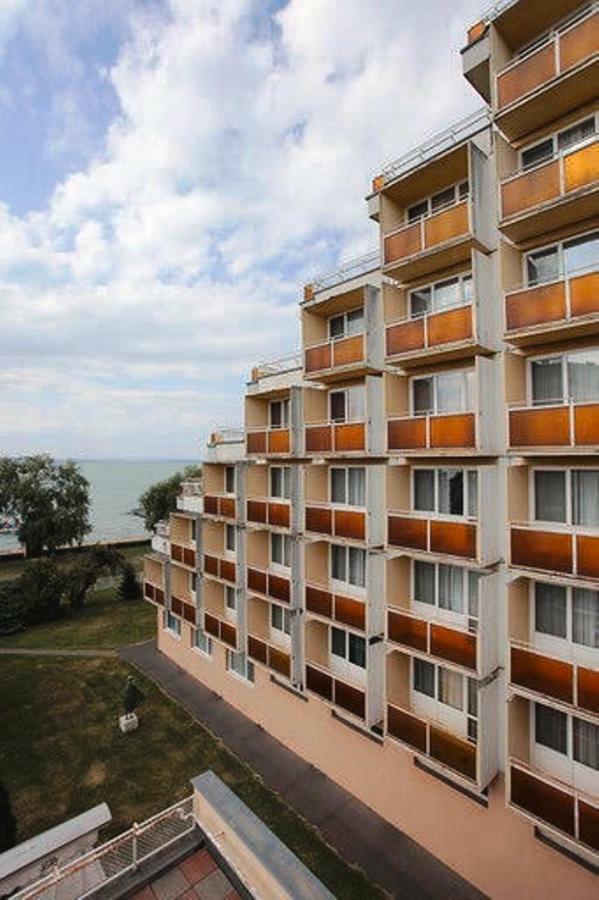 Aranypart Hotel シオーフォク エクステリア 写真